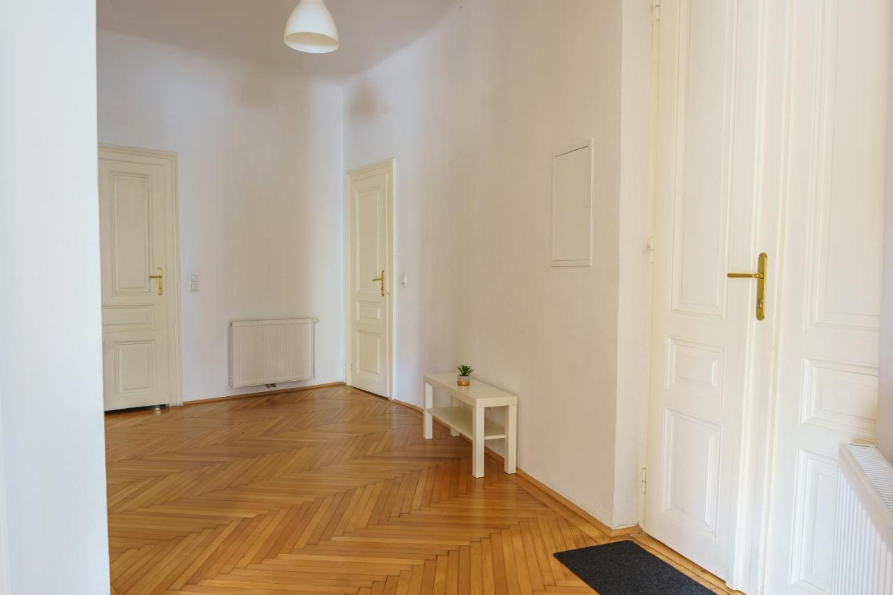 Central Living Apartments - Schoenbrunn Vienna Esterno foto